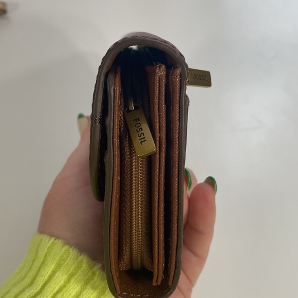 Fossil Cleo Clutch Brown Flap Wallet - Picture 3 of 6